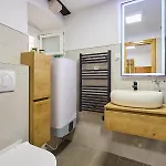 Hedera Estate Hedera A6 *