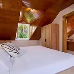 Hedera Estate Hedera A6 דירה *